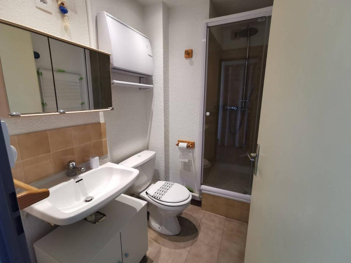 T2 Vue Avec Parking Piscine Tennis Boulodrome Parc Enfants Apartment Agde