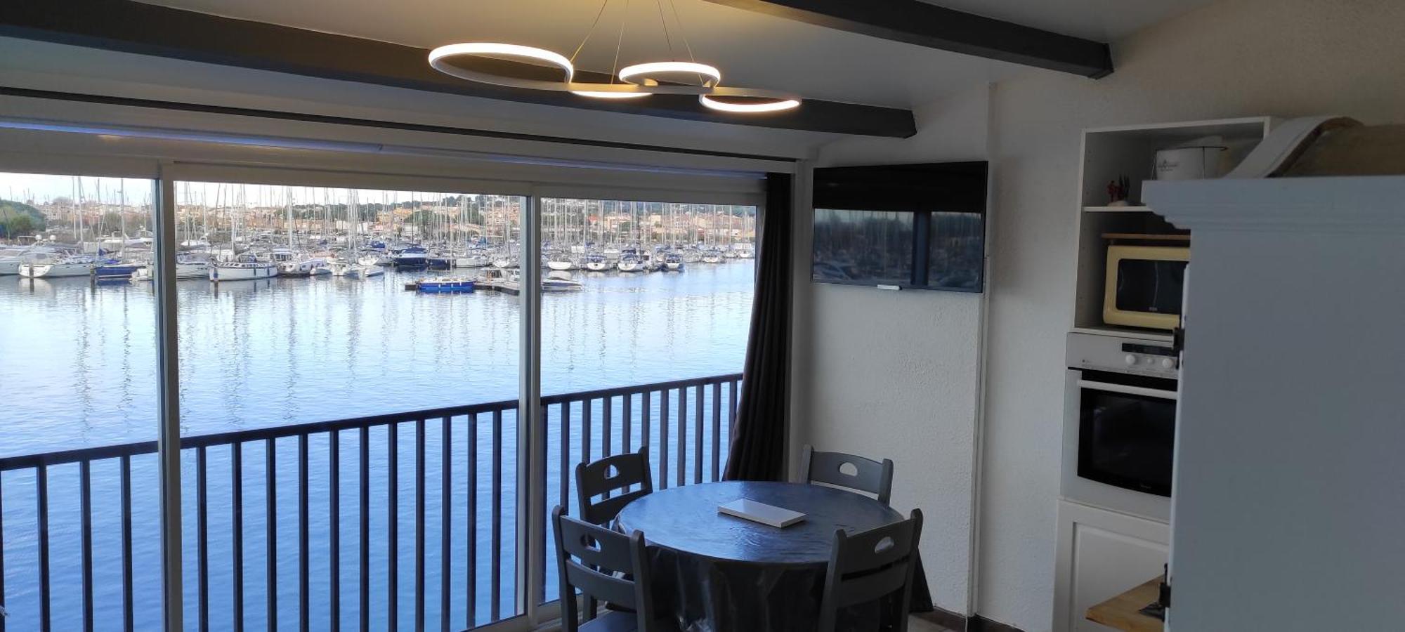 Apartment T2 Vue Avec Parking Piscine Tennis Boulodrome Parc Enfants *